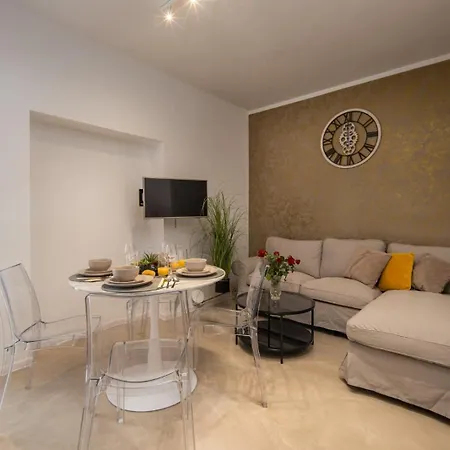 Adriatic, App Rebecca With Heated Swimming Pool, Sew View, Childrens Playground, Free Parking *