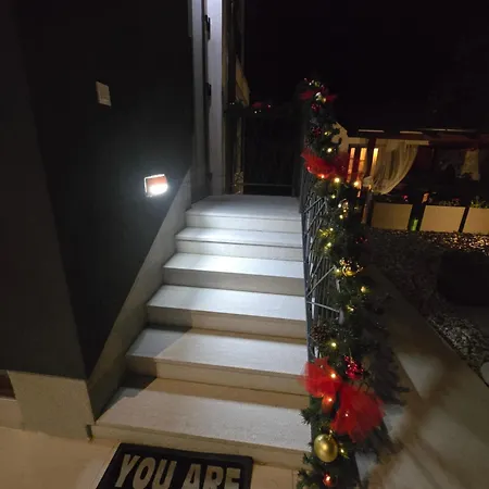 Adriatic, App Rebecca With Heated Swimming Pool, Sew View, Childrens Playground, Free Parking Lägenhet *